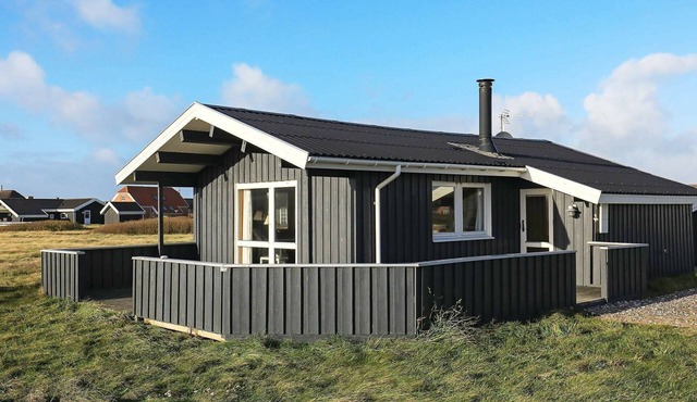 8 person holiday home in Harboøre