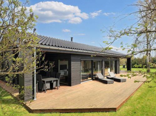 8 person holiday home in Hadsund-By Traum