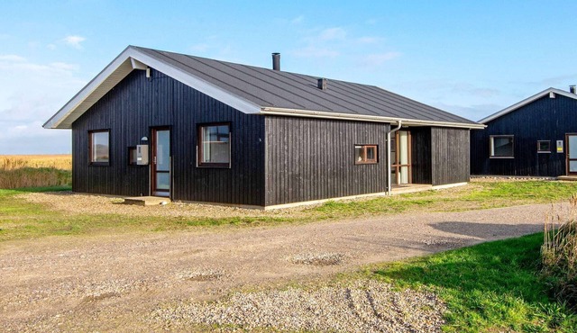 8 person holiday home in Ulfborg-By Traum