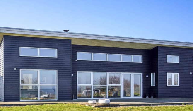 8 person holiday home in Allinge-By Traum