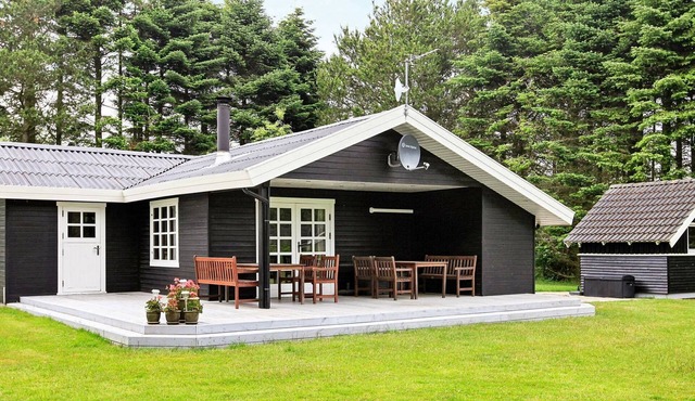 8 person holiday home in Højslev