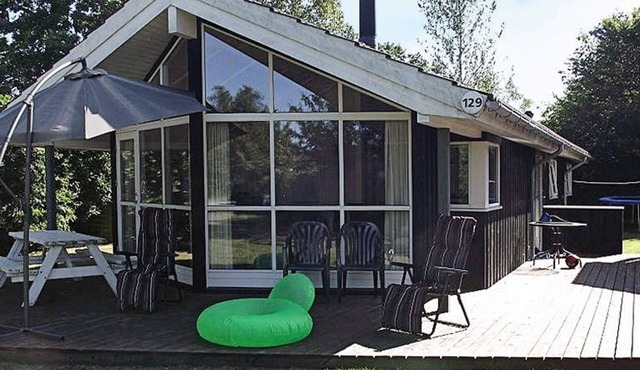 8 person holiday home in Hadsund