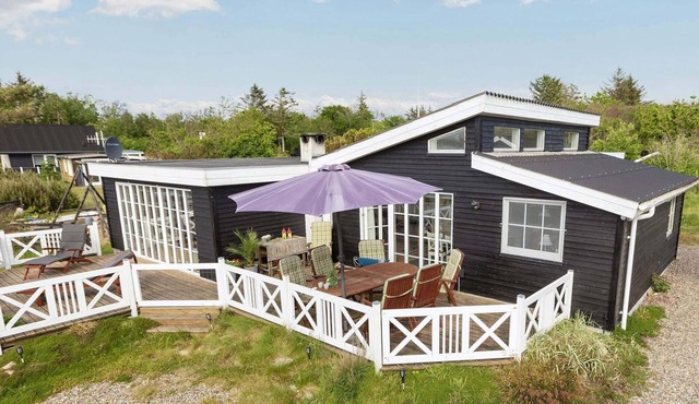 8 person holiday home in Løgstør-By Traum