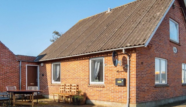 8 person holiday home in Lemvig-By Traum