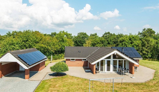 8 person holiday home in Oksbøl-By Traum