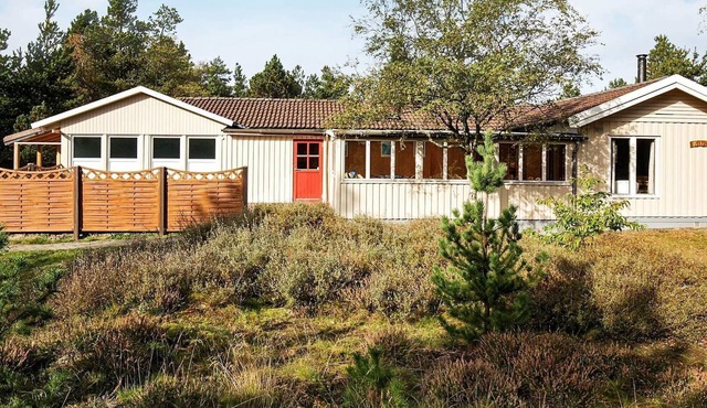 8 person holiday home in Oksbøl