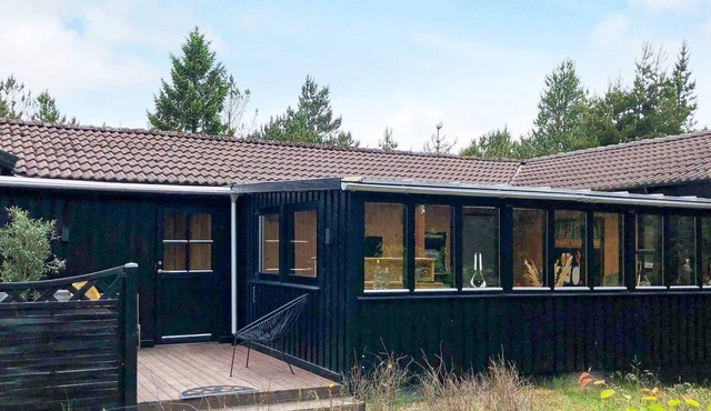 8 person holiday home in Oksbøl