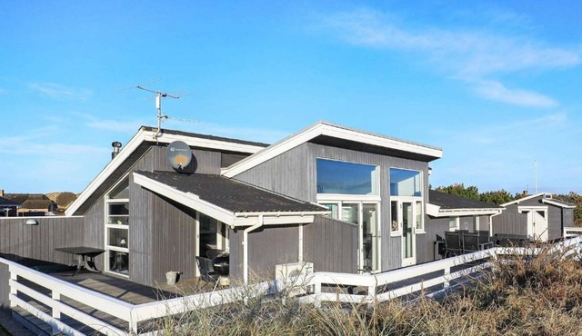 8 person holiday home in Ringkøbing