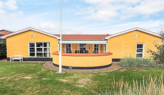 8 person holiday home in Skagen-By Traum
