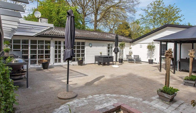 8 person holiday home in Strøby