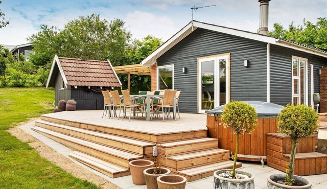 8 person holiday home in Struer-By Traum