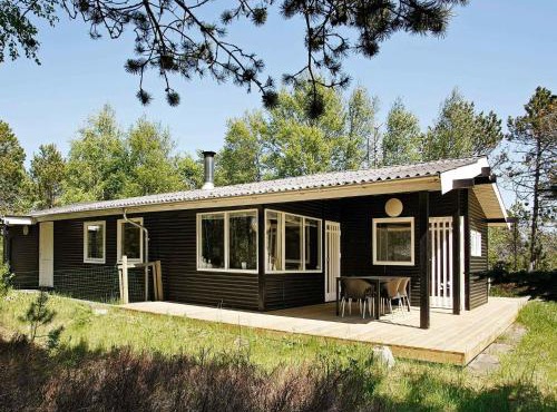 8 person holiday home in Ålbæk-By Traum