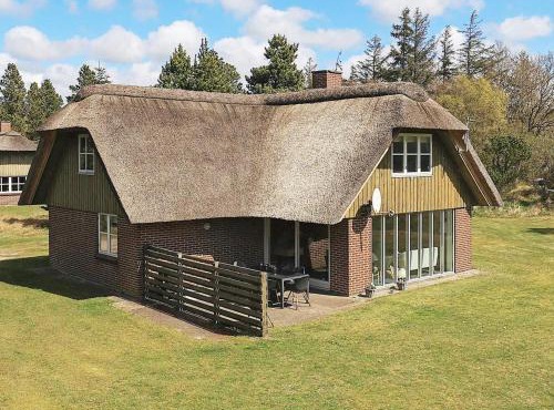 8 person holiday home in Blåvand