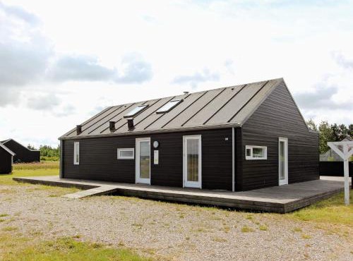 8 person holiday home in Brovst-By Traum