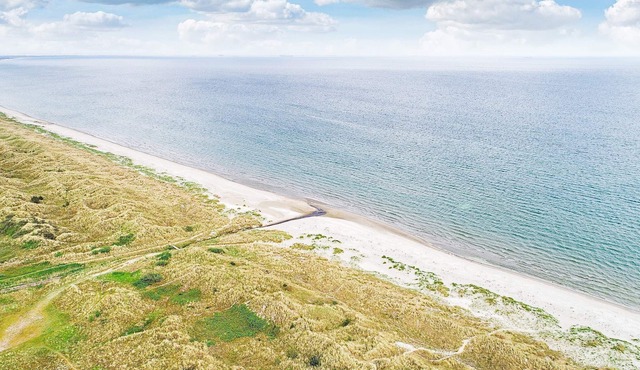 8 person holiday home in Ålbæk