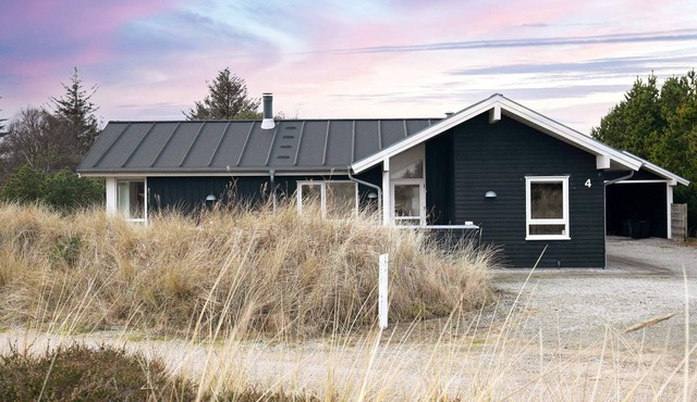 8 person holiday home in Ålbæk