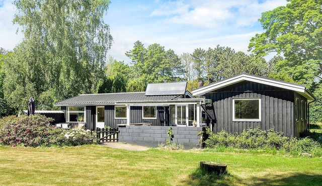 8 person holiday home in Asnæs