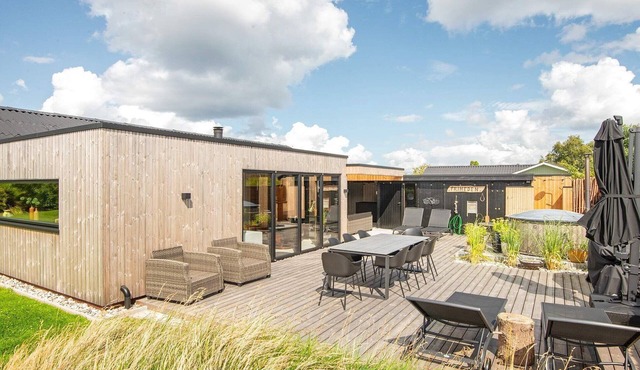 8 person holiday home in Hejls-By Traum