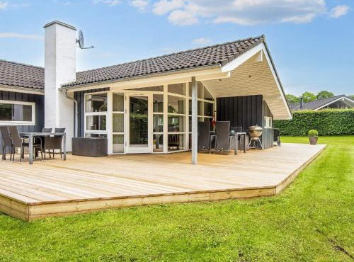 8 person holiday home in Aabenraa