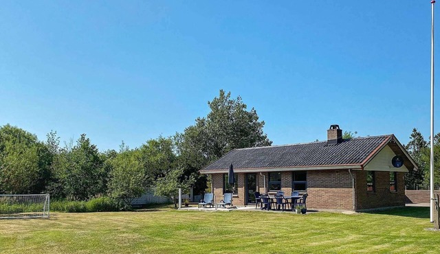 8 person holiday home in Rømø
