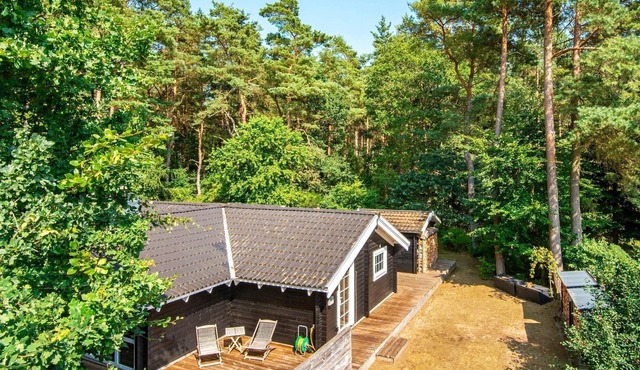 8 person holiday home in Rønde