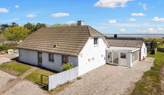 8 person holiday home in Rømø-By Traum