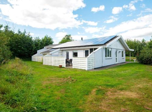 8 person holiday home in Ulfborg-By Traum