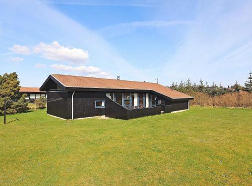 8 person holiday home in Vestervig