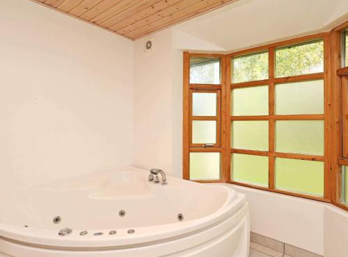 8 person holiday home in Læsø