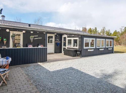 8 person holiday home in Løgstør