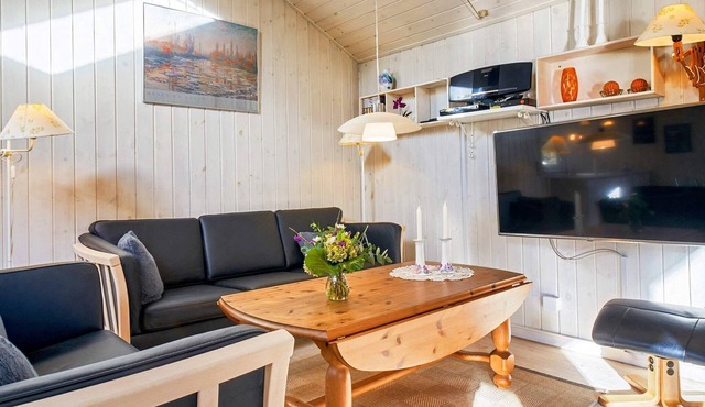 8 person holiday home in Nexø-By Traum