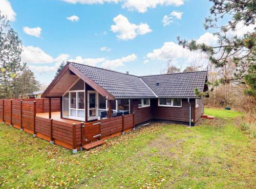 8 person holiday home in Rødby-By Traum