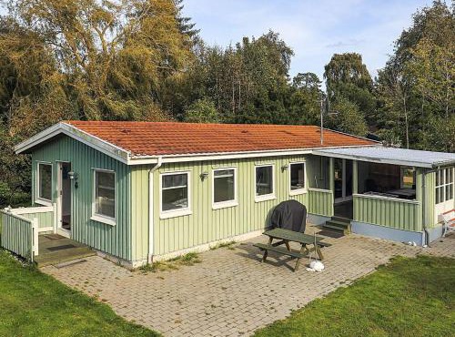 8 person holiday home in Stege-By Traum