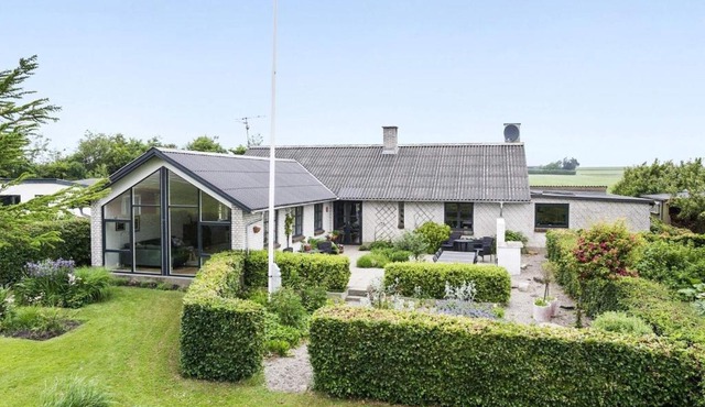 8 person holiday home in Vesløs-By Traum