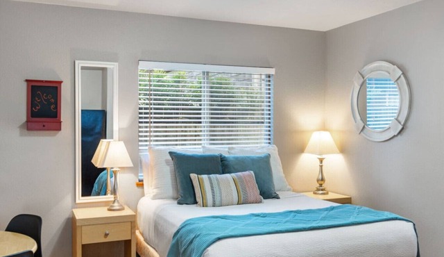 8 Pirates Cove: Beachside Escape | Walk to Beach | Dog-Friendly