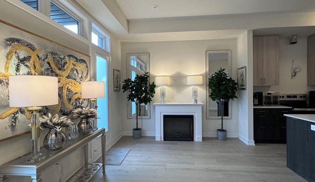 8 Queen Beds - Bayview Estate Modern Elegant Town Residence