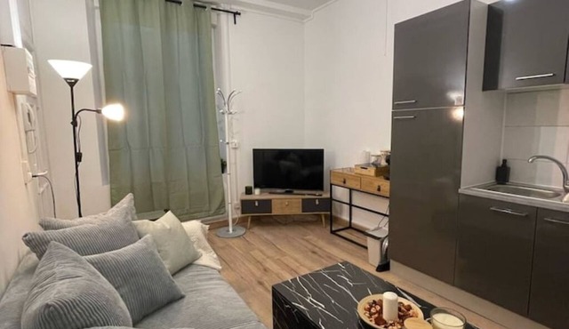 8-Very nice apartment in Reims for 4 travellers