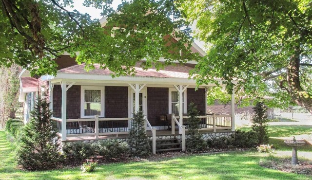 80 Acres Retreat | Firepit, Hiking, Trails, Games
