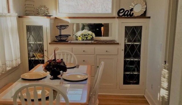 80+Day❤️ Lovely Smart Craftsman| 2 Kings | BBQ, Firepit, Patio Sets, Fenced Yard