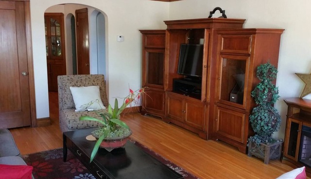 80+Day Stay Smart Craftsman ❤️ of Downtown | King Double Crib | BBQ, Patio Set +