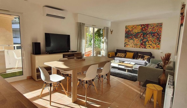 80 M2 PALM BEACH, between beach and Croisette