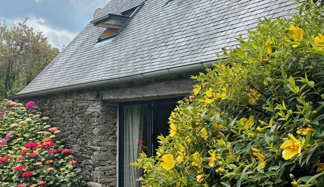 80 meters from the beach. Adorable little fisherman's house with private garden.