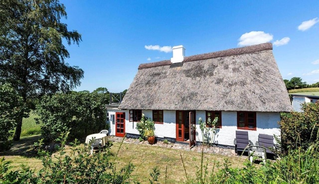 8008 Knebel - Sletterhagevej 2