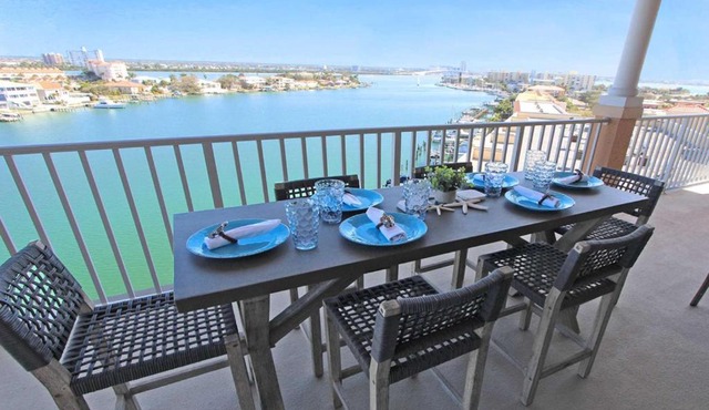 807 Harborview Grande