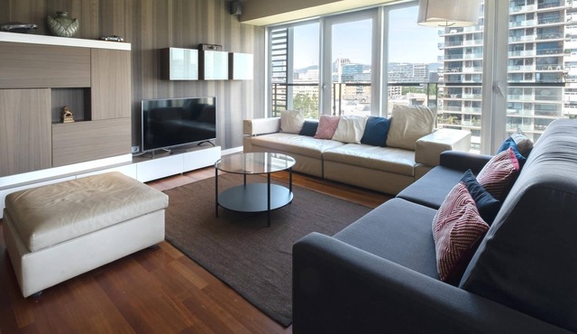 808 - Beachfront Apartment w/Pool