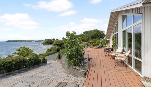 8119 Rønde - Strandvejen 136