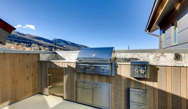 820 Park Ave #203 by Park City Lodging