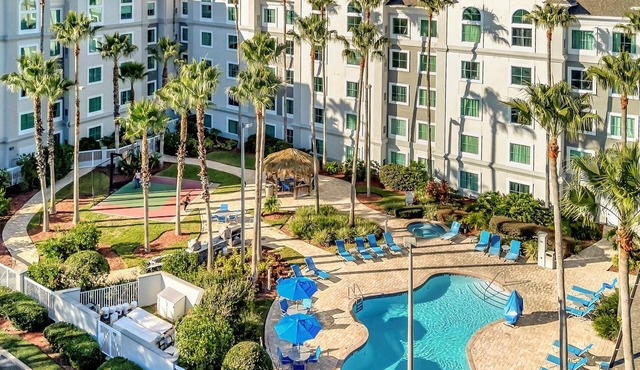 8303 Palm Disney