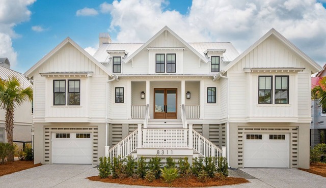 8311 Jack Island Dr – 4 BR/Walk to Spring House/Elevator + Screened Porch
