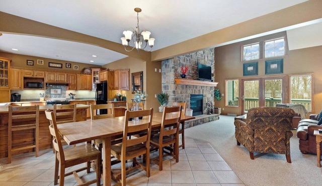 8438 Canterbury · Luxury Mountain Top Living For The Whole Family